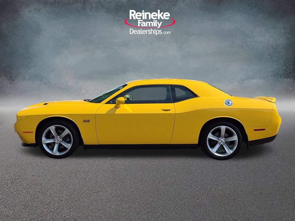 Used 2018 Dodge Challenger R/T RWD image 9