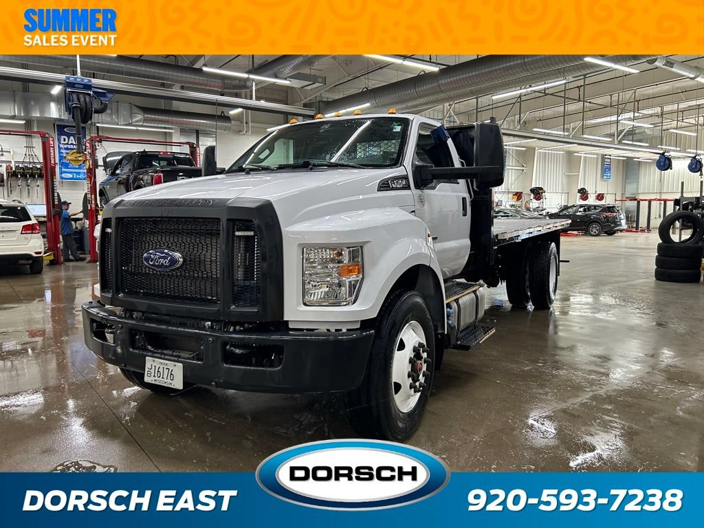 Certified 2022 Ford F750 2WD Regular Cab Super Duty image 1