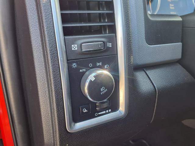 Used 2019 RAM 1500 Big Horn AWD/4WD image 14