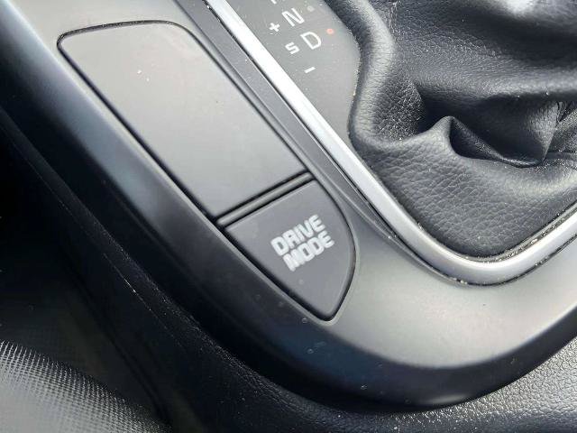 Used 2025 Kia Soul LX w/ LX Technology Package FWD image 27