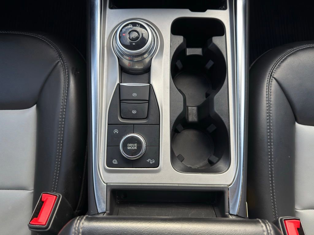 Certified 2023 Ford Explorer XLT w/ Equipment Group 202A image 19