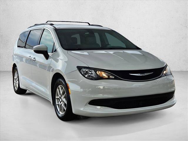 Used 2021 Chrysler Voyager Lxi FWD image 3