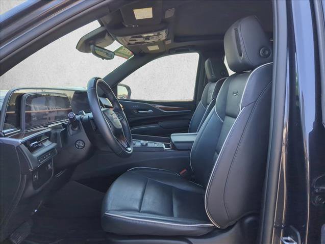 Used 2024 Cadillac Escalade Premium Luxury w/ LPO, Floor Liner Package AWD/4WD image 16