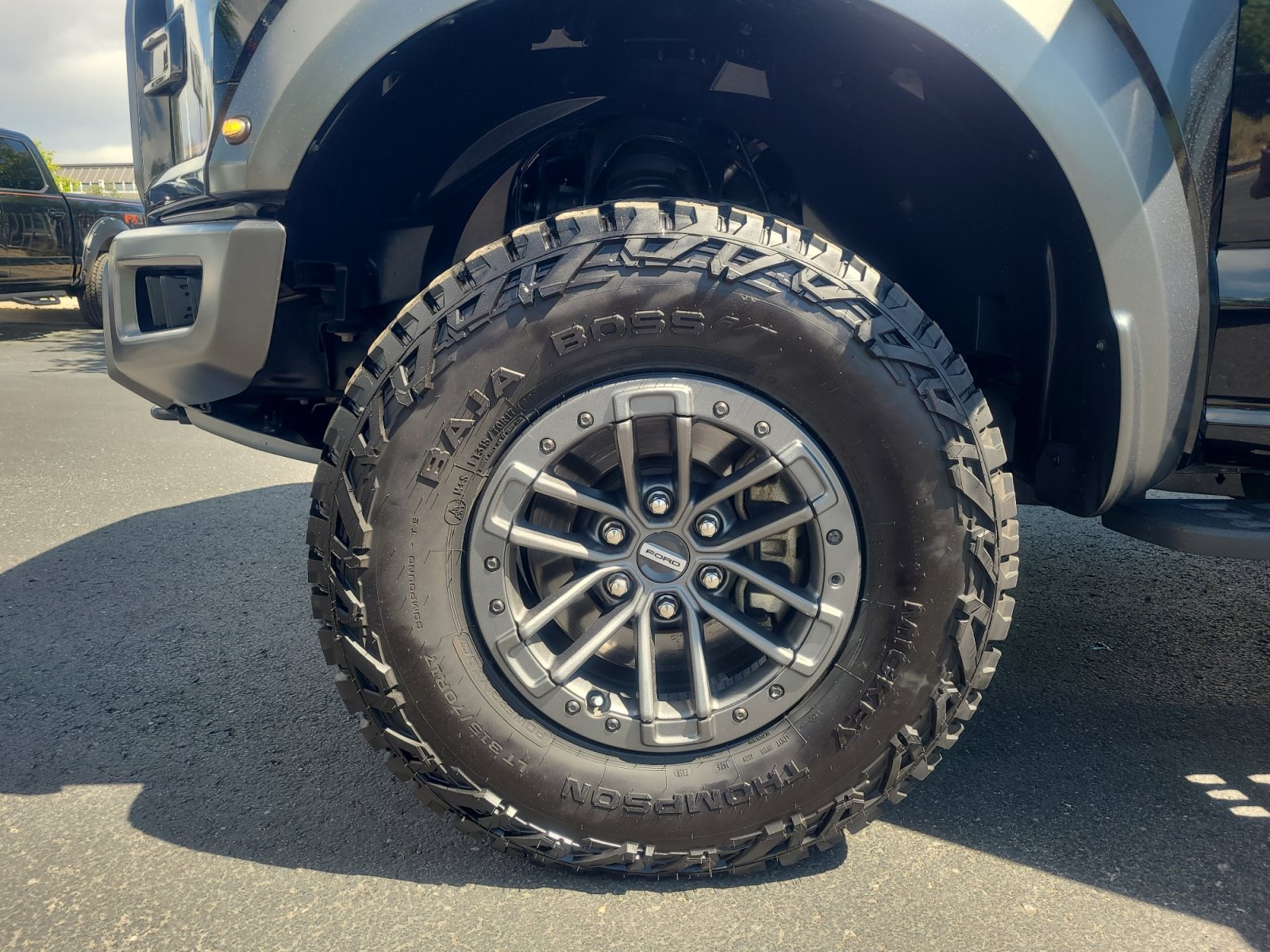 Certified 2019 Ford F150 Raptor w/ Equipment Group 802A Luxury AWD/4WD image 26