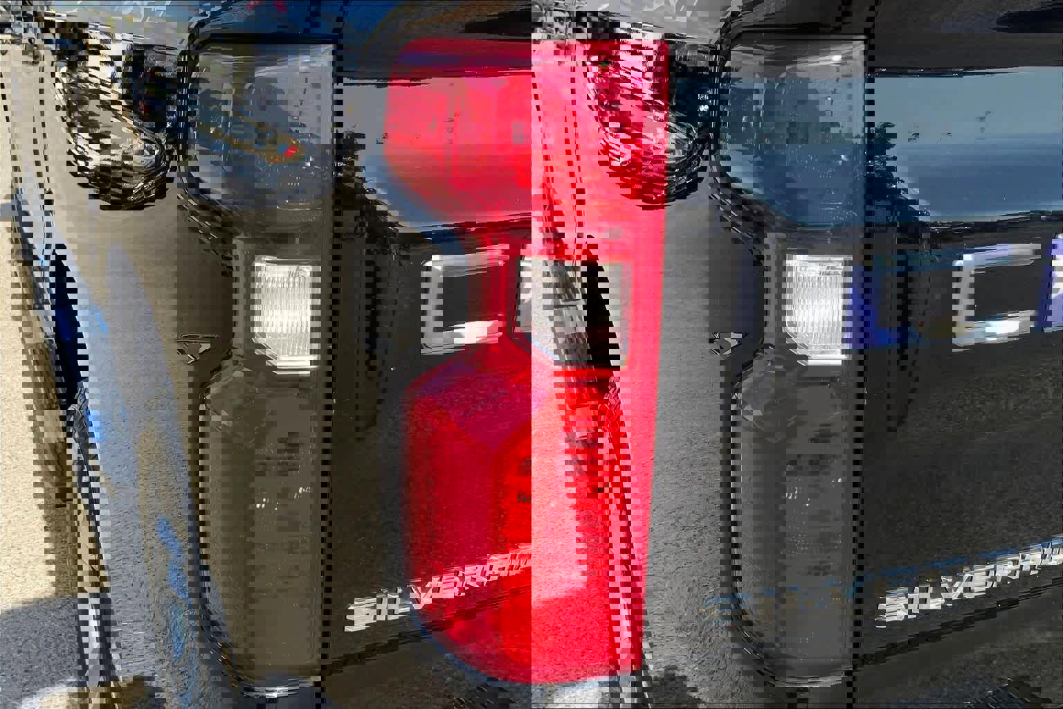 Used 2022 Chevrolet Silverado 1500 LT image 28