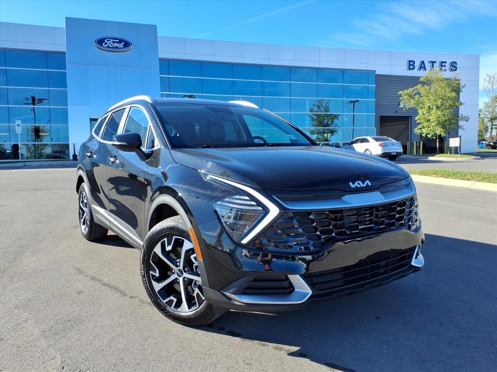 Used 2025 Kia Sportage EX image 7