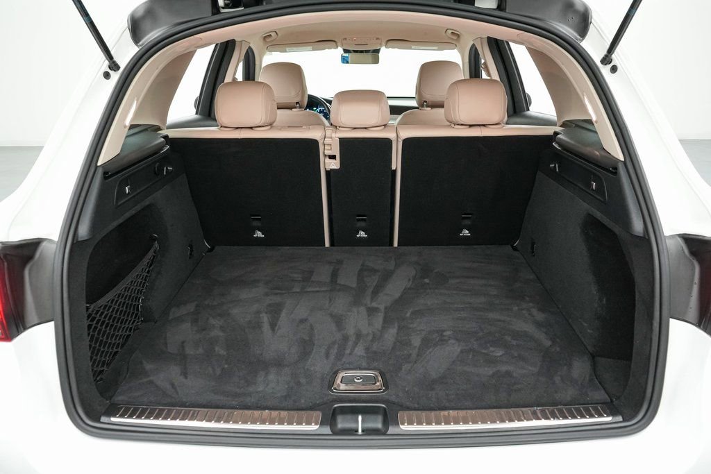 Used 2022 Mercedes-Benz GLC 300 4MATIC image 24