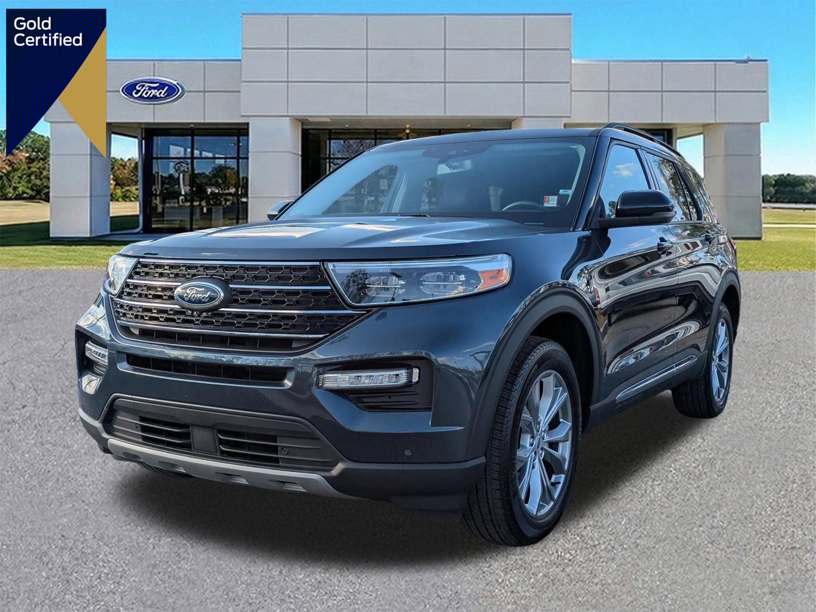 Certified 2023 Ford Explorer XLT w/ Equipment Group 202A