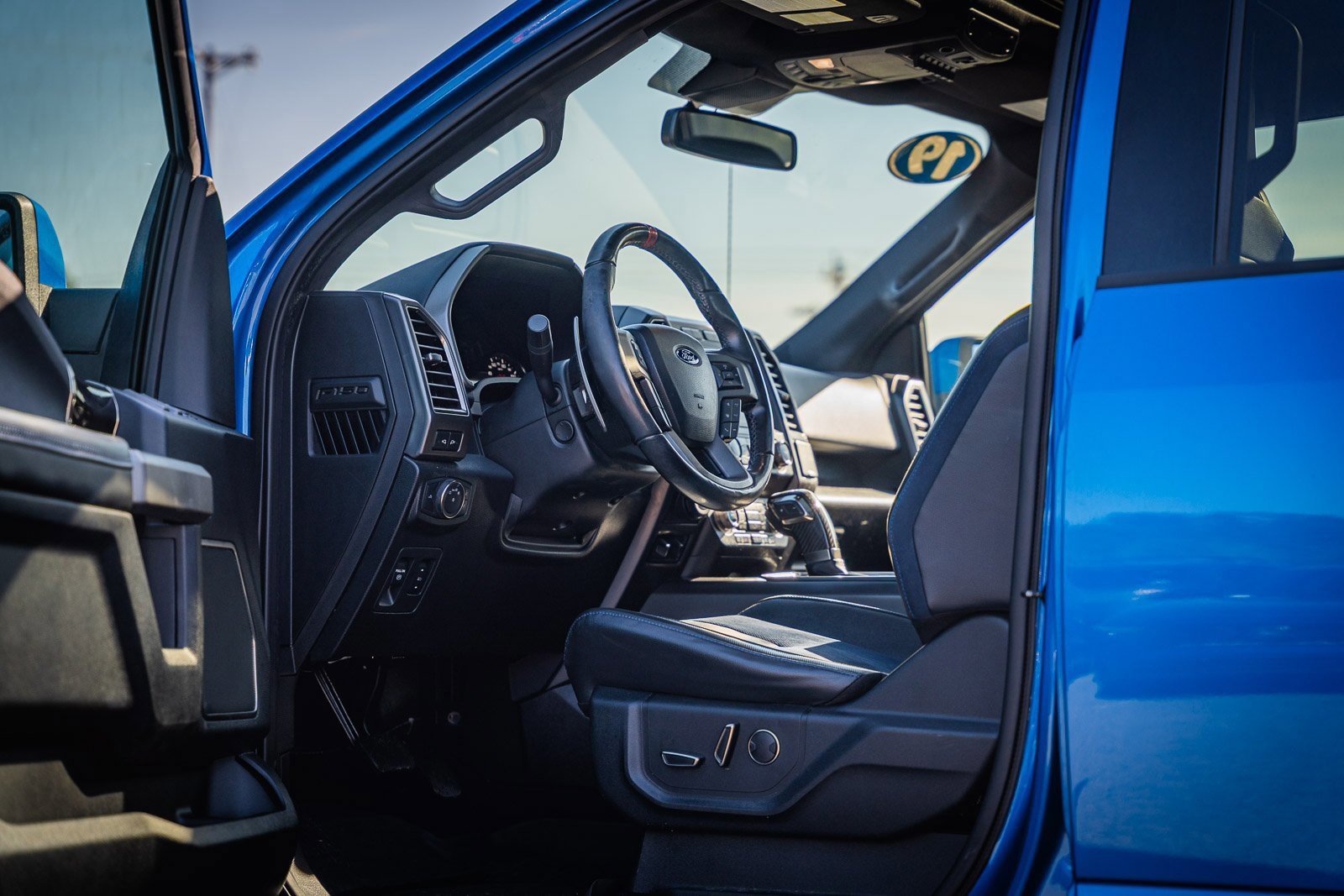 Certified 2019 Ford F150 Raptor w/ Equipment Group 802A Luxury image 20