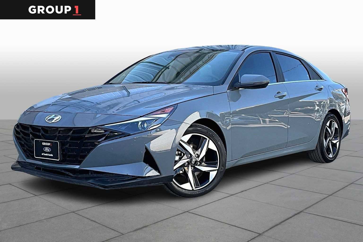 Used 2022 Hyundai Elantra SEL w/ Convenience + Premium Package image 5