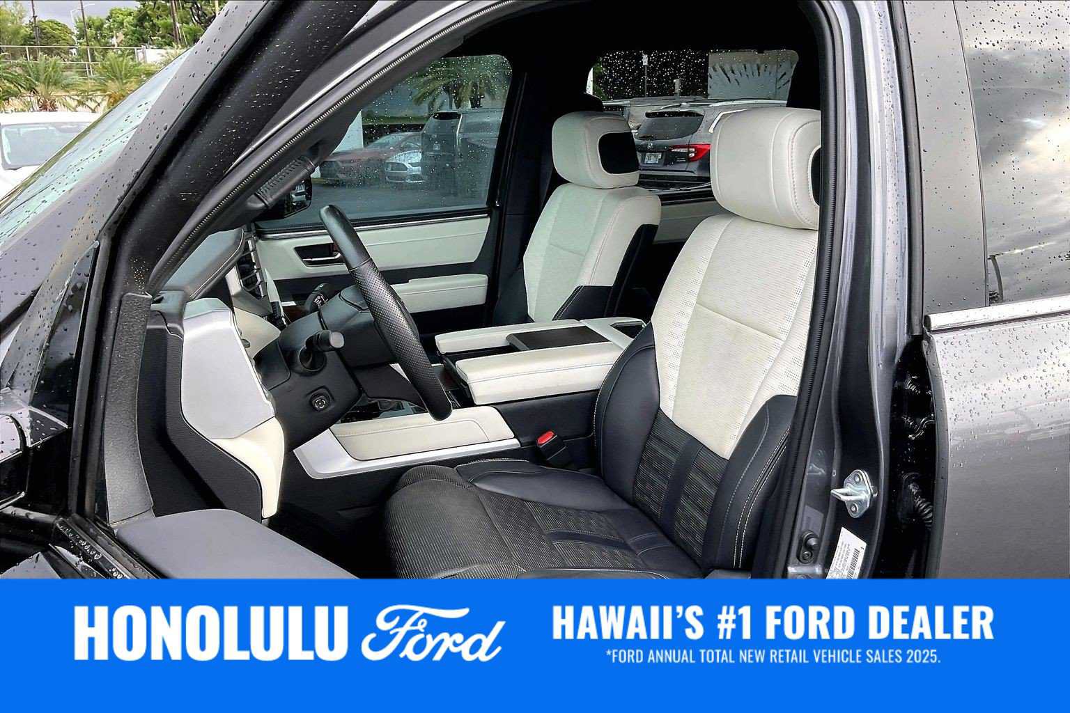 Used 2024 Toyota Tundra Capstone AWD/4WD image 11