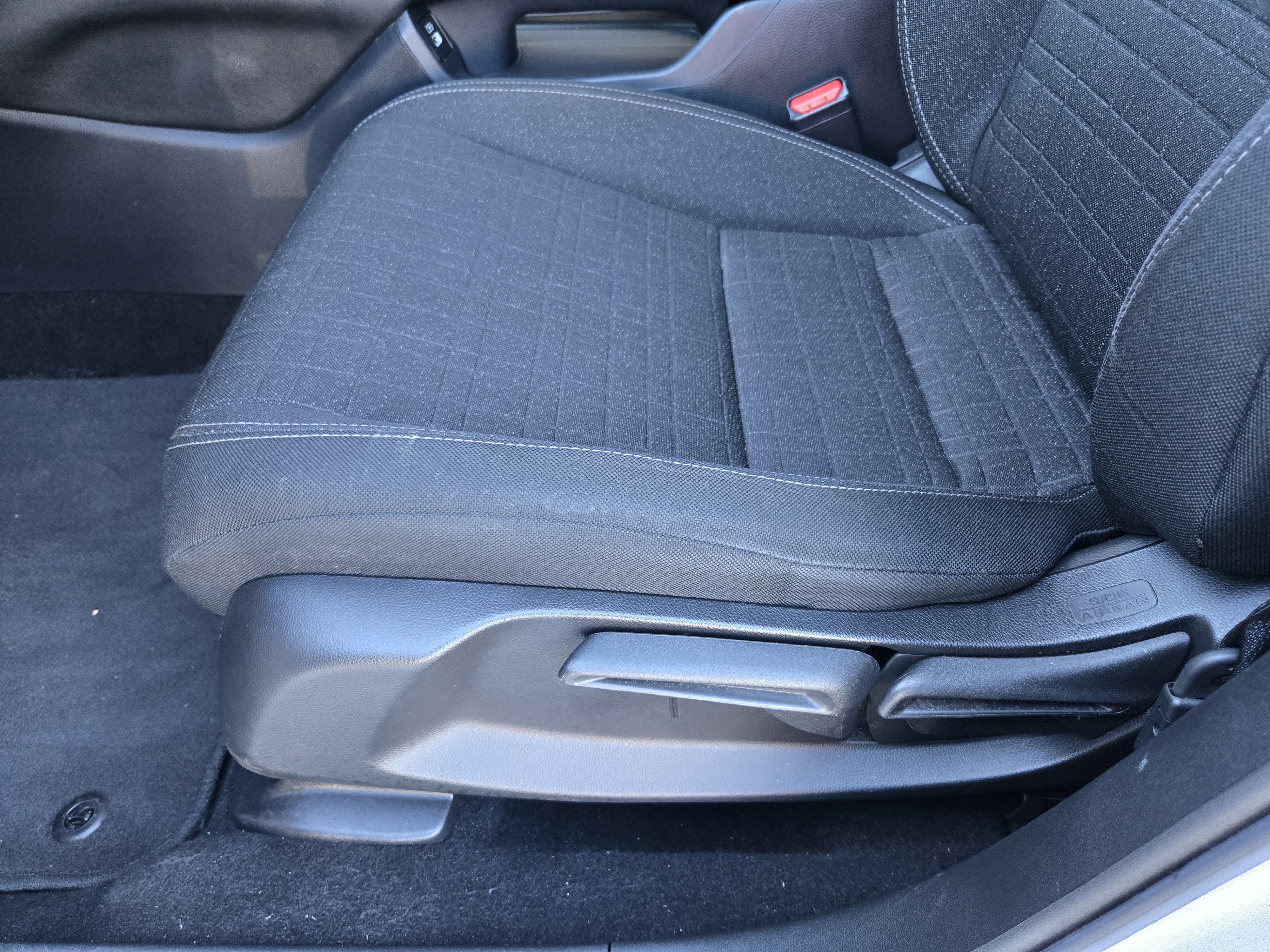 Used 2023 Honda HR-V LX image 18