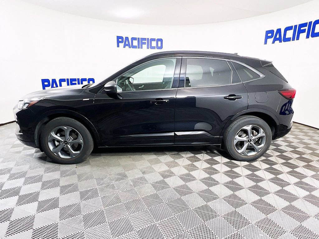 Certified 2023 Ford Escape ST-Line w/ Tech Pack #1 image 6