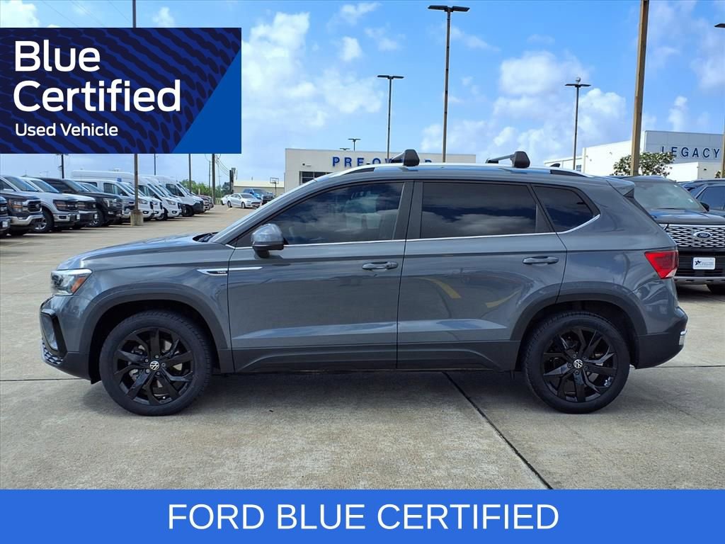 Used 2022 Volkswagen Taos SE w/ Driver Assistance Package image 3