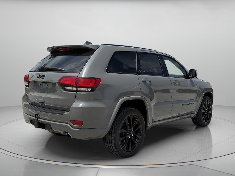 Used 2021 Jeep Grand Cherokee Laredo X AWD/4WD image 3