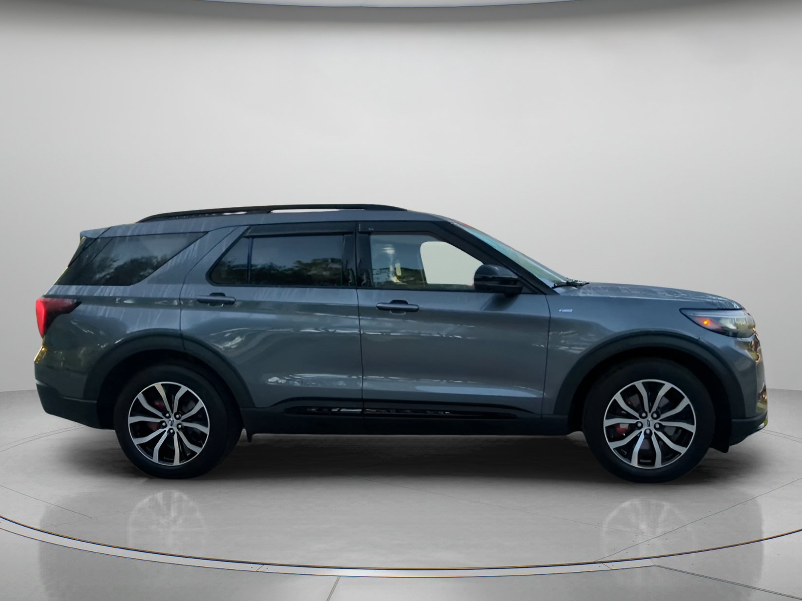 Certified 2026 Ford Explorer ST-Line w/ ST-Line Street Pack RWD image 33