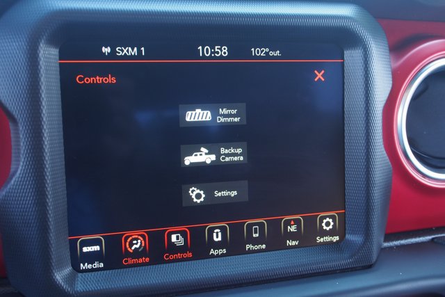 Used 2022 Jeep Gladiator Rubicon w/ Trailer Tow Package AWD/4WD image 28