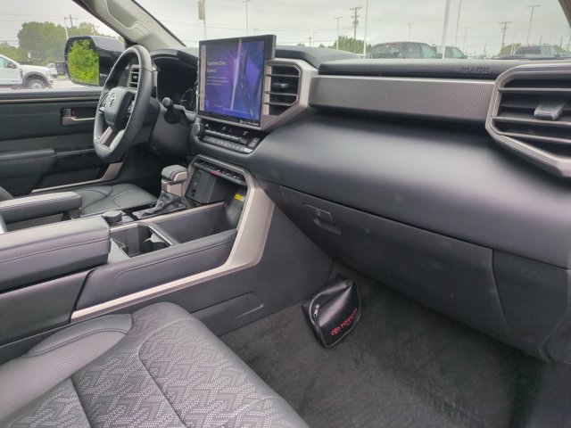 Used 2023 Toyota Tundra Limited AWD/4WD image 35