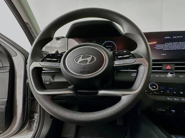 Used 2024 Hyundai Elantra Blue FWD image 15