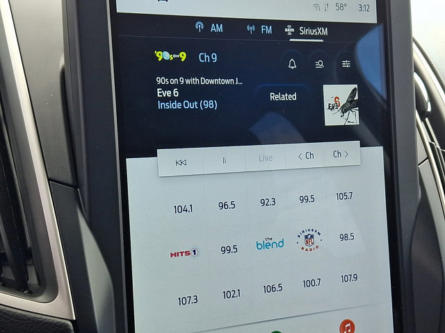 Certified 2023 Ford Edge SEL image 17