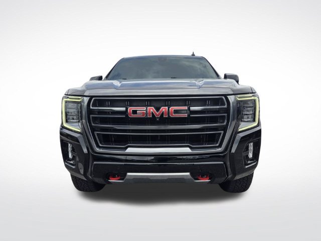 Used 2022 GMC Yukon XL AT4 w/ Technology Package AWD/4WD image 3