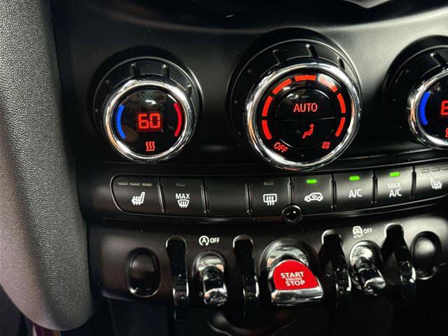 Used 2020 MINI Cooper 4-Door Hardtop FWD image 23