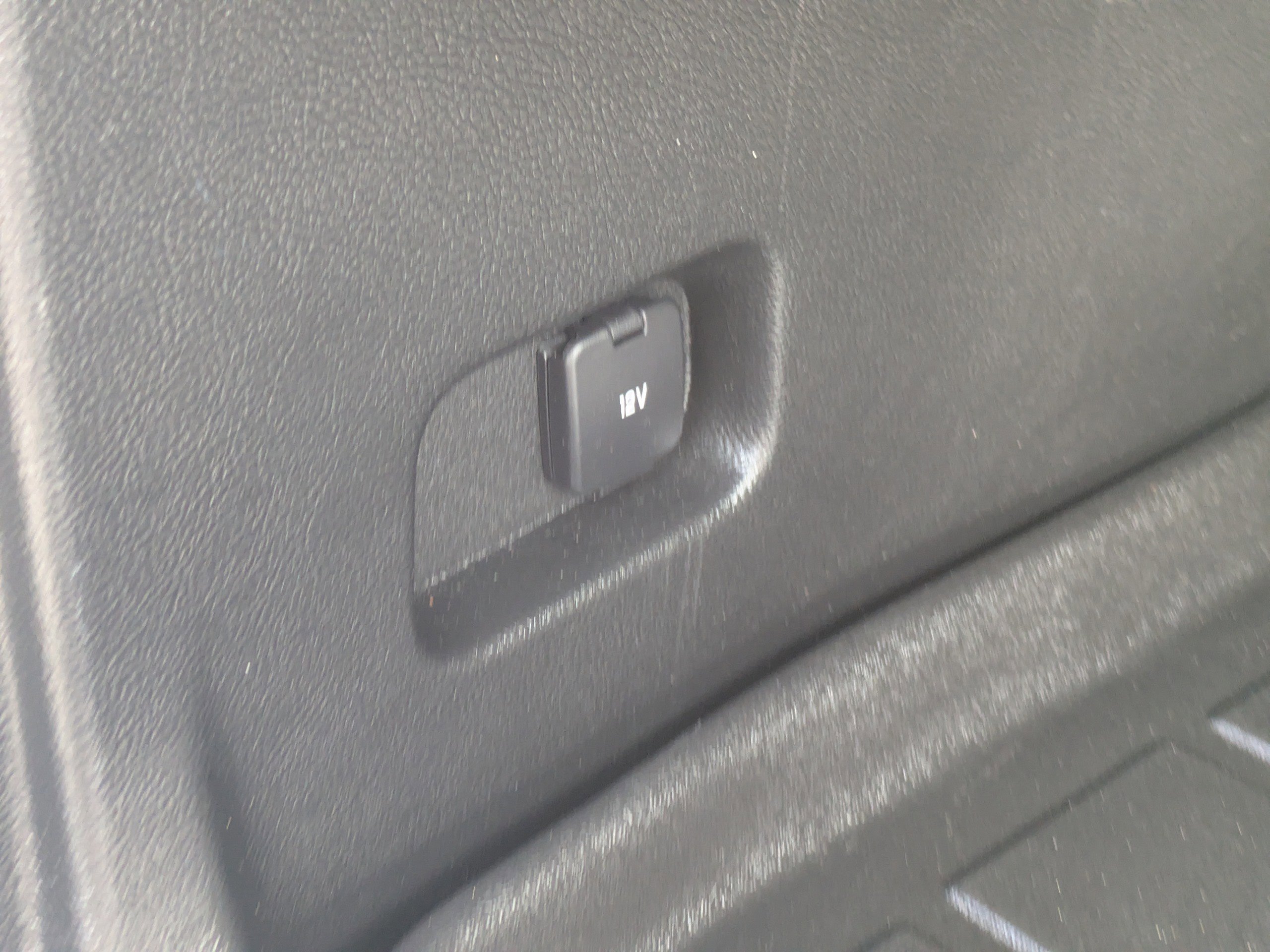 Certified 2023 Ford Edge SE w/ Black Appearance Package image 11