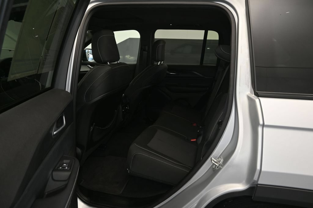 Used 2025 Jeep Grand Cherokee Laredo X AWD/4WD image 18