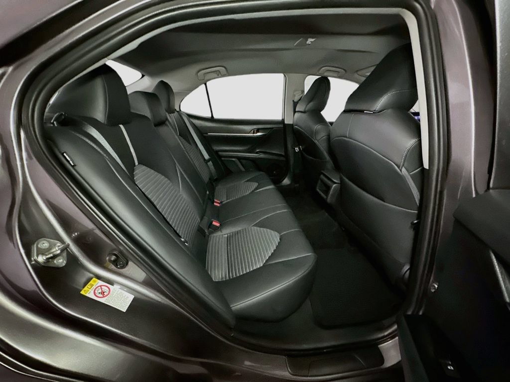 Used 2019 Toyota Camry SE w/ Convenience Package FWD image 24