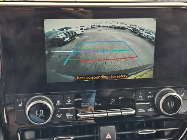 Used 2024 Toyota Highlander XLE image 16