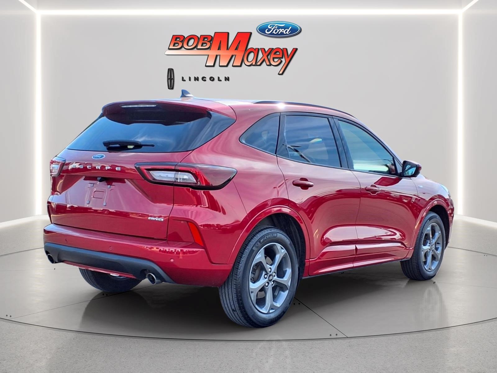 Certified 2023 Ford Escape ST-Line Select w/ Tech Pack #2 AWD/4WD image 4