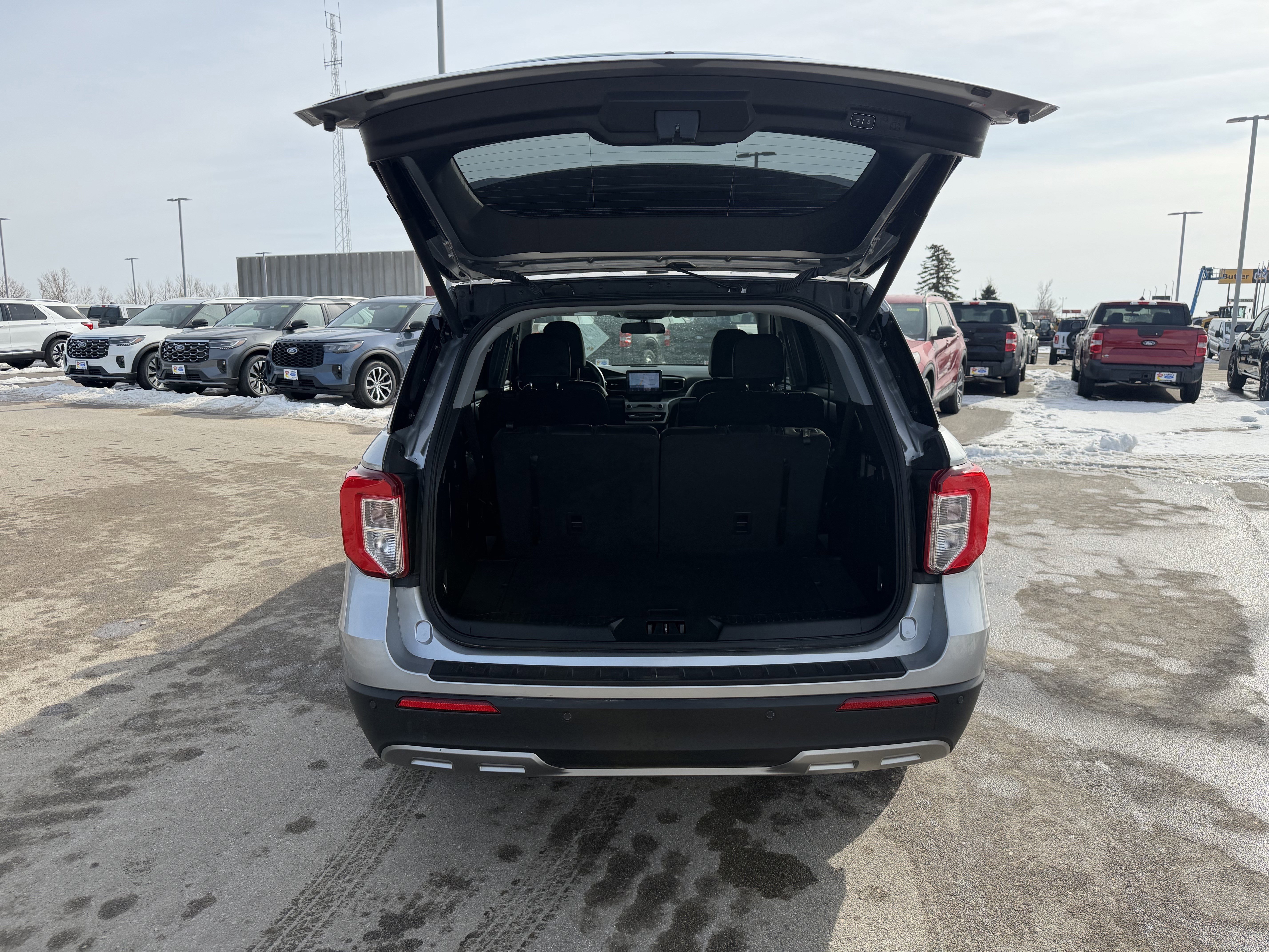 Certified 2023 Ford Explorer XLT w/ Equipment Group 202A image 22