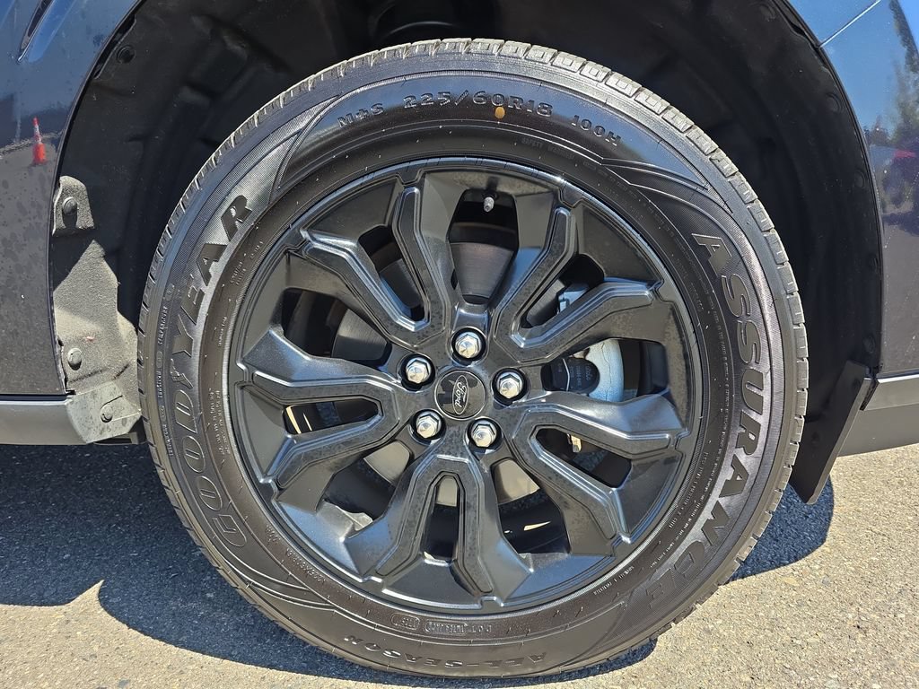 Certified 2023 Ford Maverick XLT w/ Equipment Group 300A Standard AWD/4WD image 14