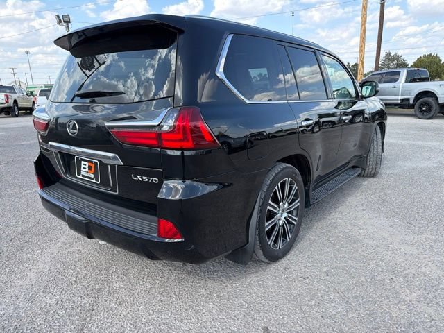 Used 2021 Lexus LX 570 4WD w/ Luxury Package image 5