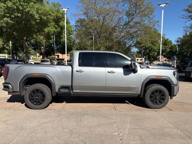 Used 2024 GMC Sierra 3500 AT4 w/ AT4 Premium Plus Package AWD/4WD image 8