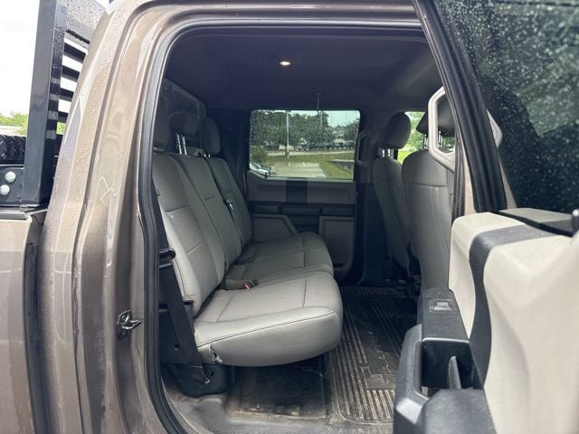 Certified 2021 Ford F350 4x4 Crew Cab DRW Super Duty image 11