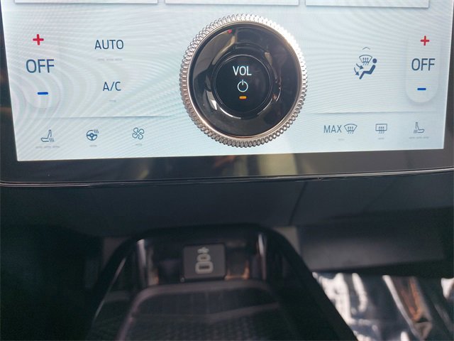 Certified 2025 Ford Mustang Mach-E Premium image 25