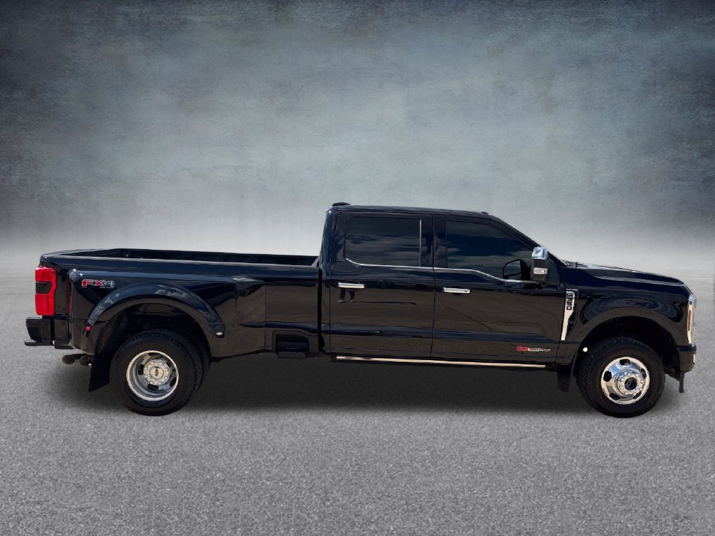 Certified 2025 Ford F350 Platinum w/ Platinum Plus Package AWD/4WD image 7