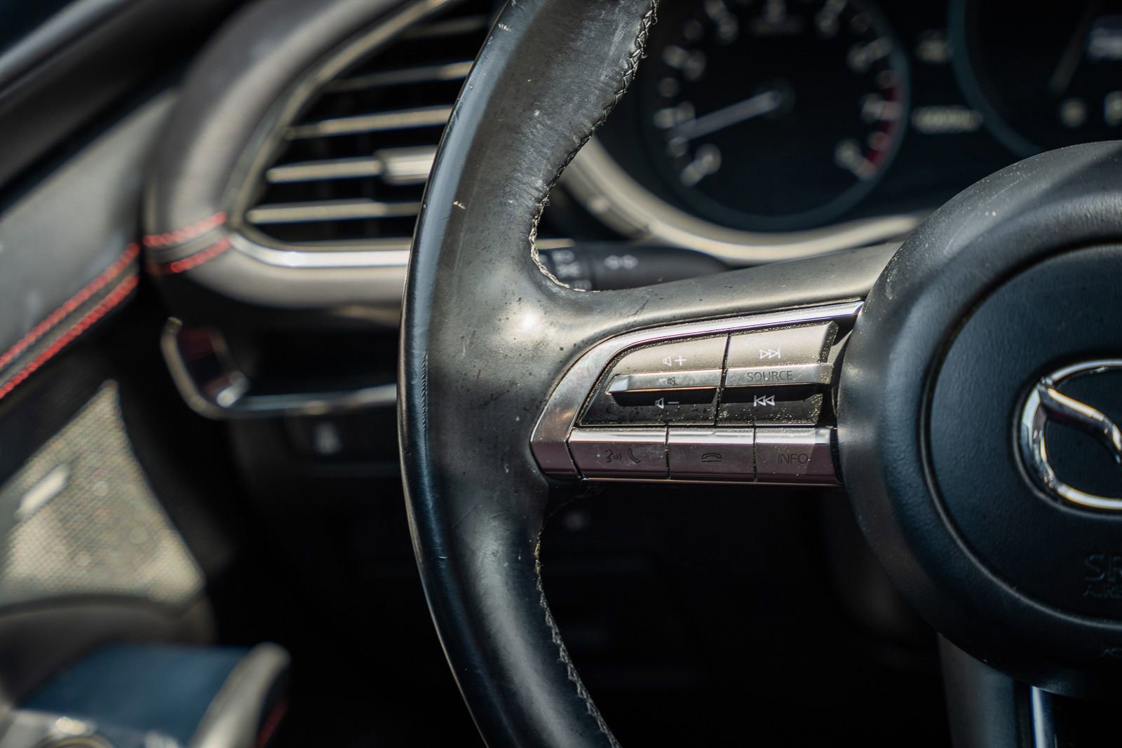 Used 2023 MAZDA MAZDA3 s image 28