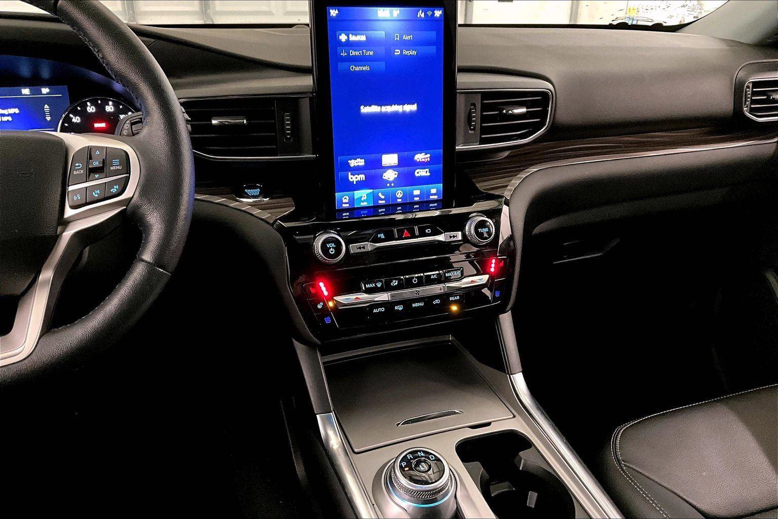 Certified 2023 Ford Explorer Limited w/ Limited Technology Package image 6