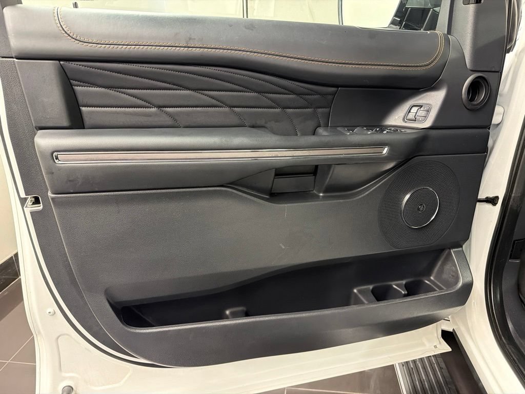 Certified 2023 Ford Expedition Platinum AWD/4WD image 30