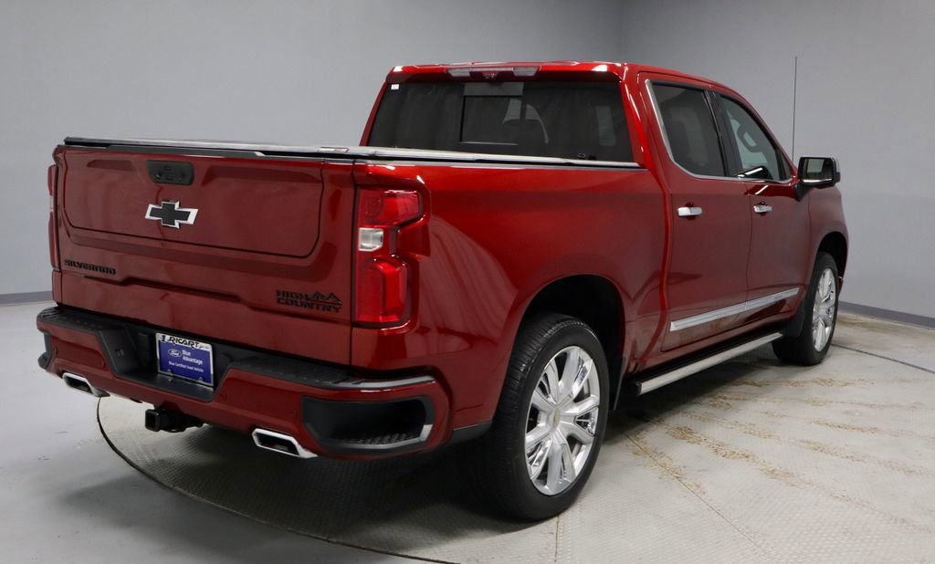 Used 2023 Chevrolet Silverado 1500 High Country w/ High Country Premium Package AWD/4WD image 10