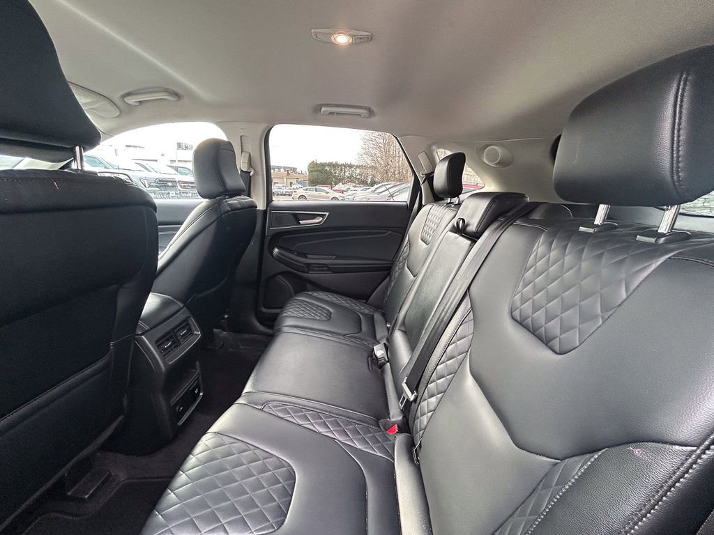 Certified 2024 Ford Edge Titanium AWD/4WD image 23