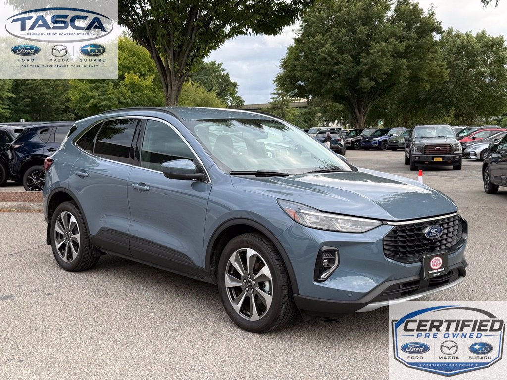 Certified 2023 Ford Escape Platinum AWD/4WD image 1
