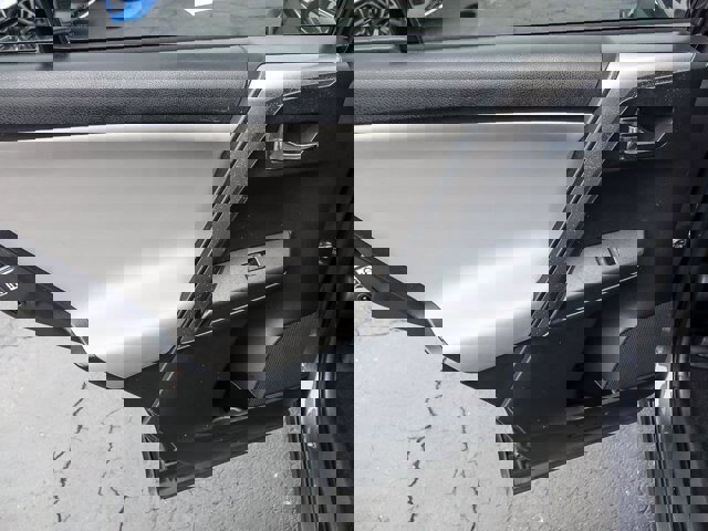 Used 2018 Toyota RAV4 XLE image 27