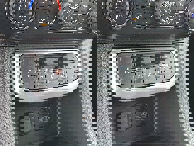 Used 2023 GMC Acadia SLE w/ Driver Convenience Package image 9