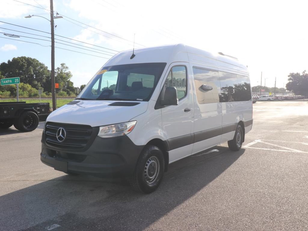 Used 2025 Mercedes-Benz Sprinter 2500 image 3