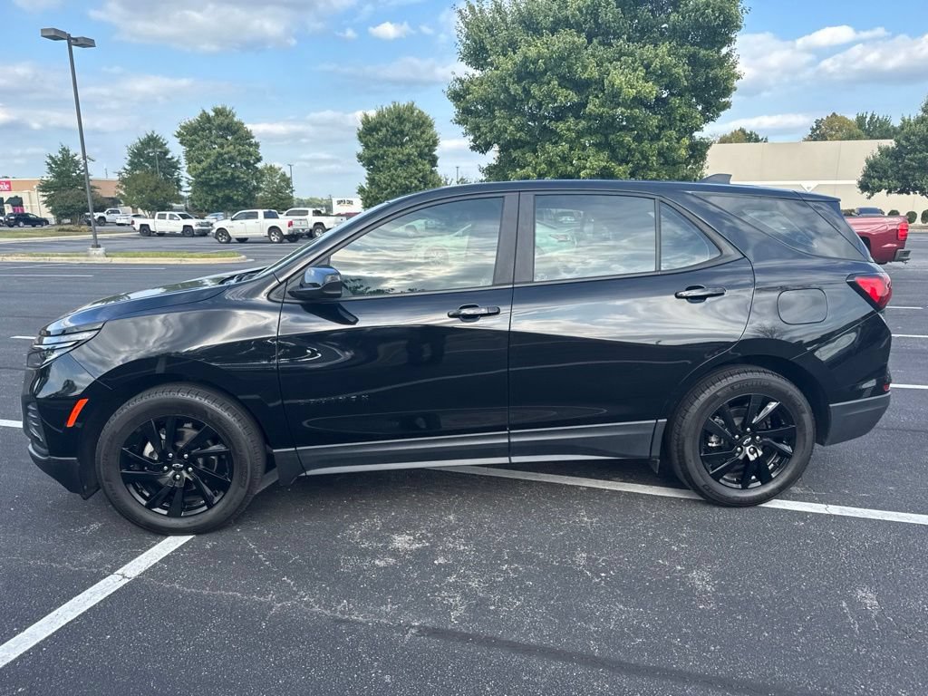 Used 2024 Chevrolet Equinox LS w/ Midnight Edition FWD image 12