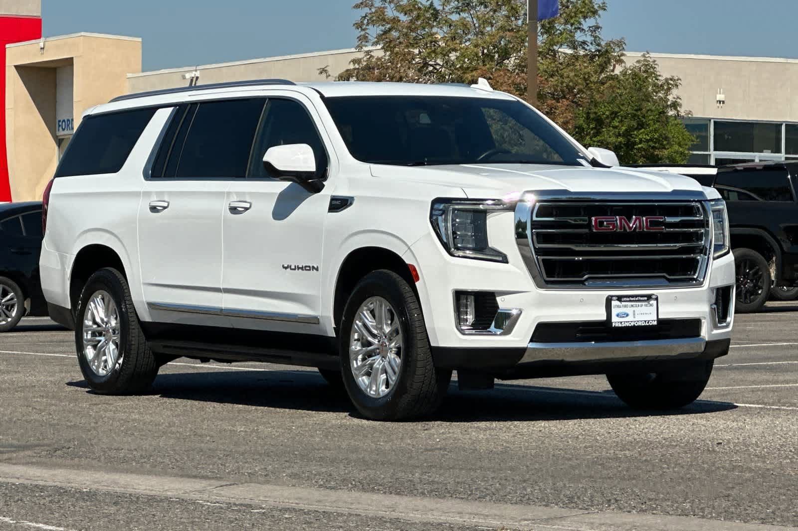 Used 2024 GMC Yukon XL SLT image 7