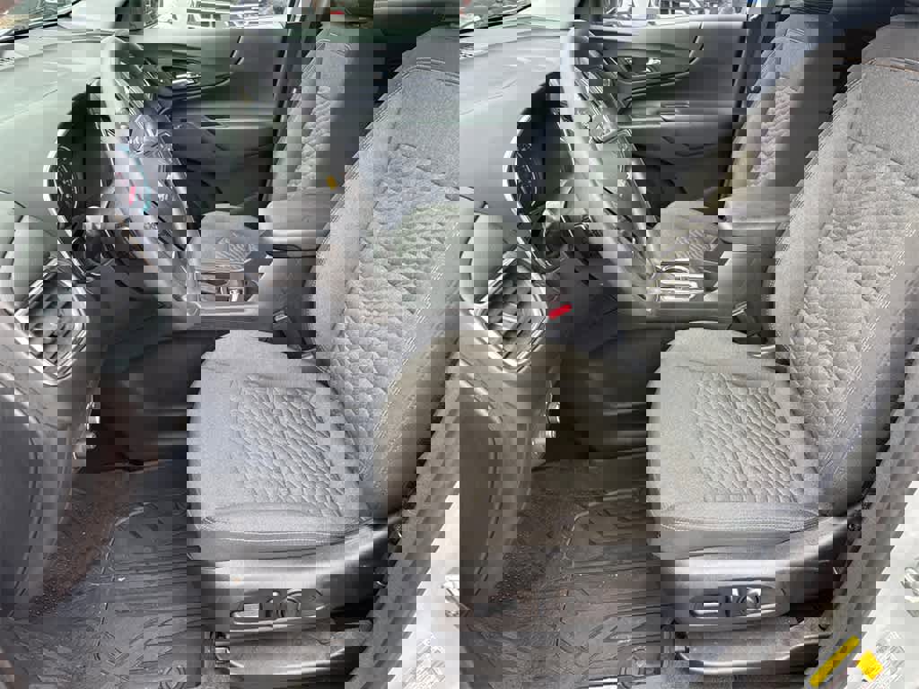 Used 2020 Chevrolet Equinox LT w/ LPO, Floor Liner Package image 10